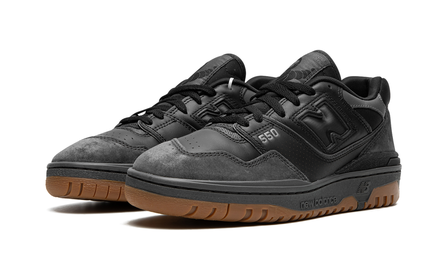 550 "Black/Gum"