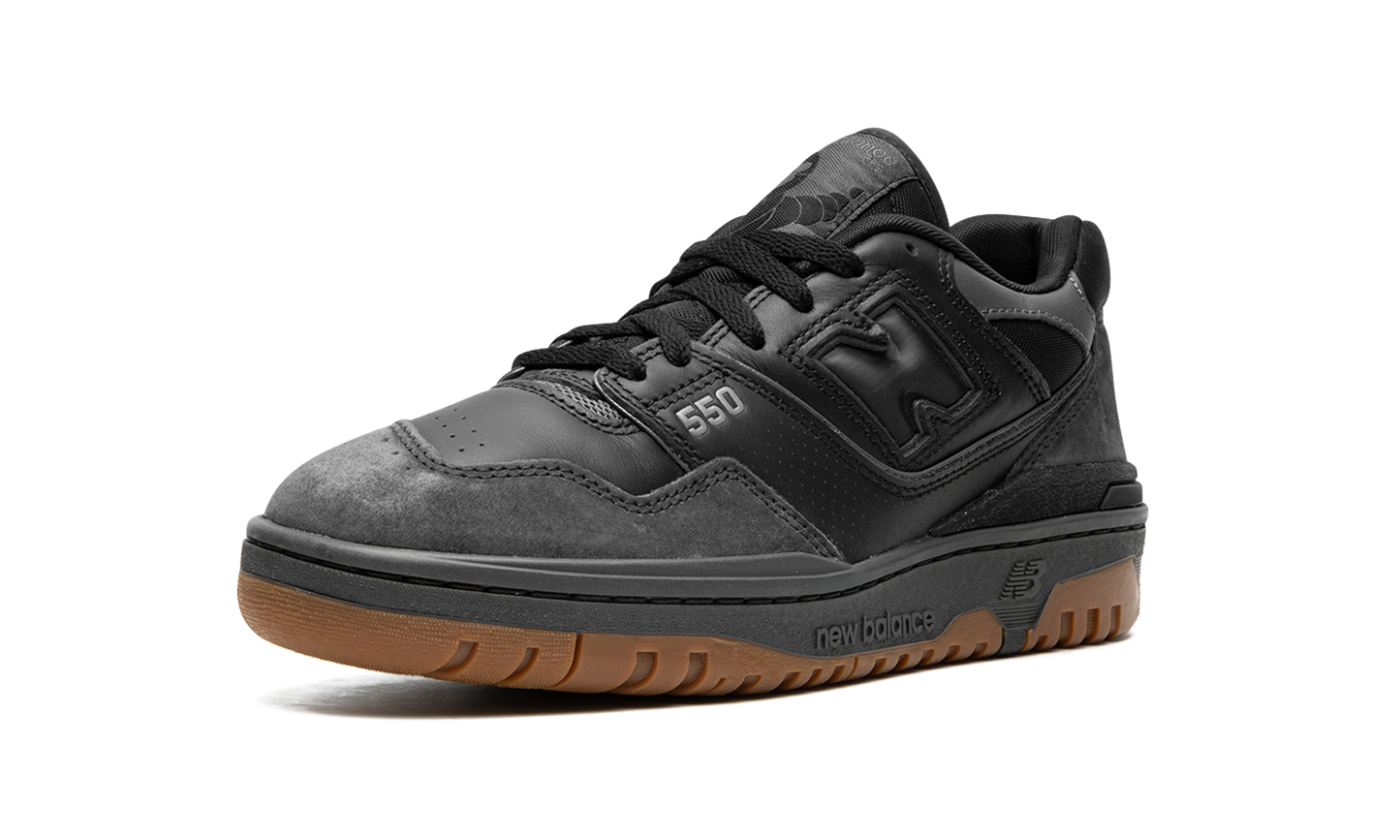 550 "Black/Gum"