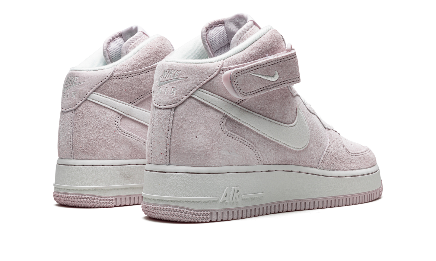 Air Force 1 Mid "Venice" DM0107 500