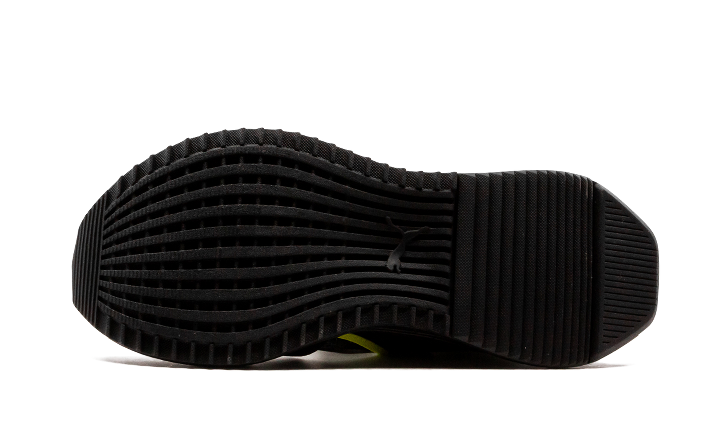 AVID WMNS "Fenty" 367683 01