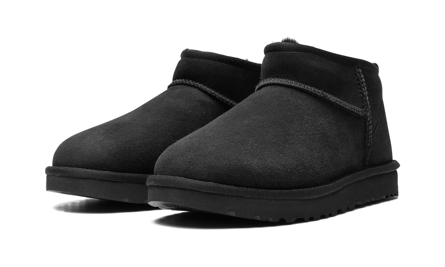 CLASSICS ULTRA MINI WMNS "Triple Black" 1116109 BLK