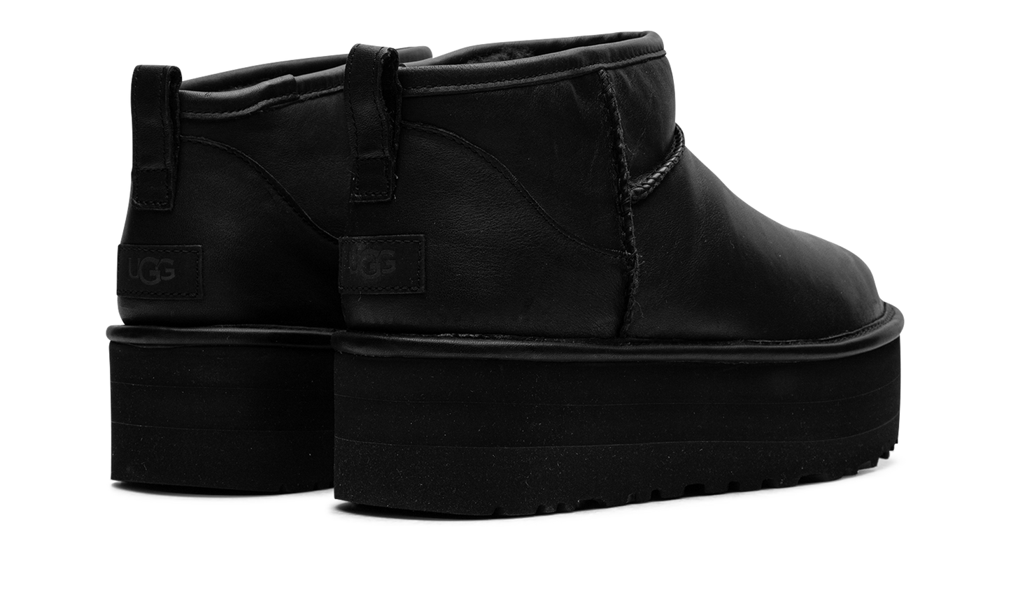 Classic Ultra Mini Platform Boot WMNS "Black Leather" 1141510 BLLE