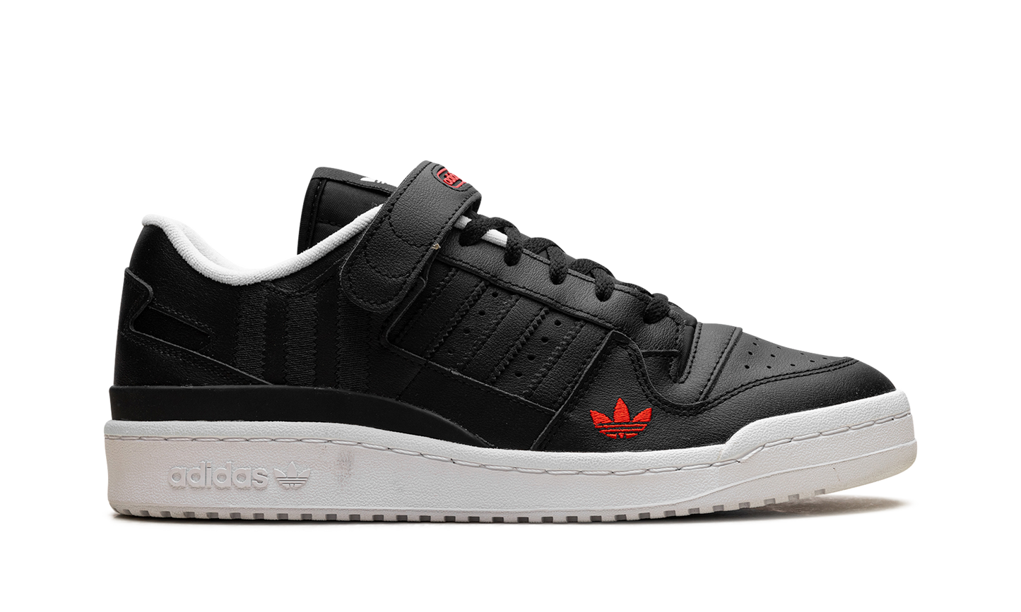 FORUM LOW "Black" HQ4536