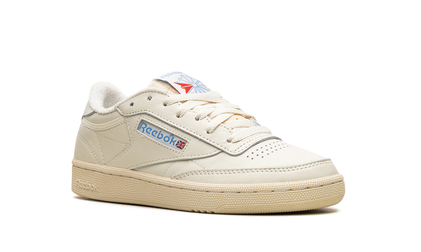 Club C 85 WMNS "Chalk Alabaster" GX3687
