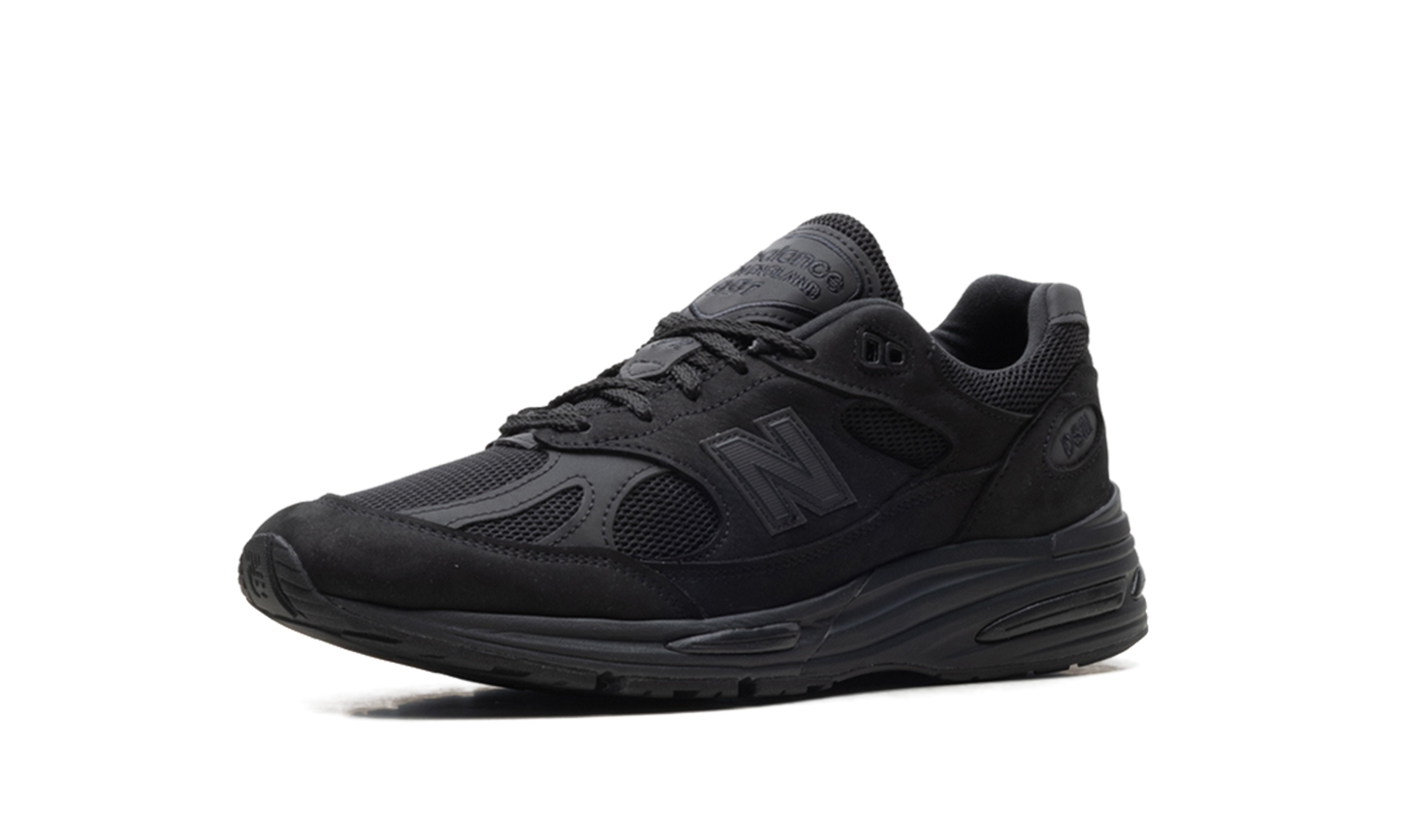 991v2 "Dover Street Market - Triple Black" U991DS2